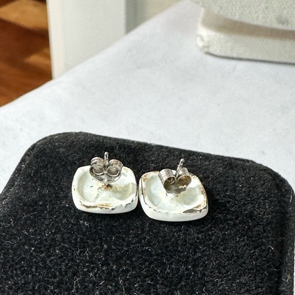 Three pair of small vintage 70’s metal square earrings - Picture 4 of 8